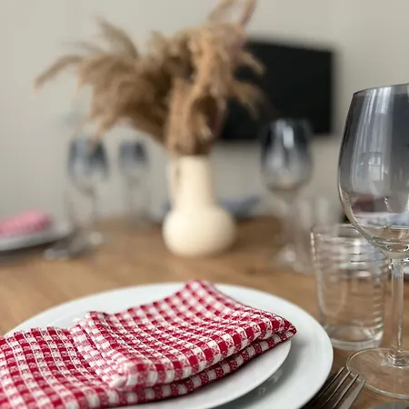 Maison Moderne En Plein Centre Du Havre Avec Jacuzzi Et Parking Gratuit Feriehus